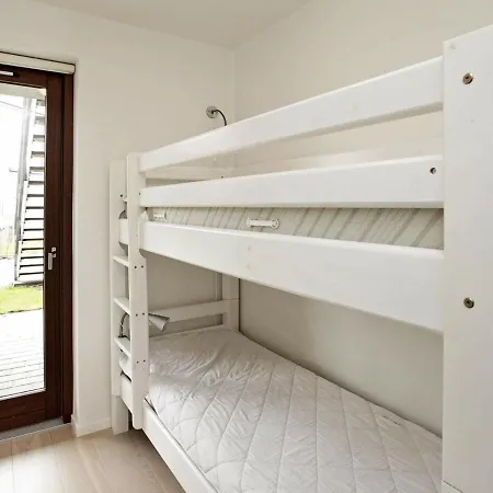 Two-bedroom Holiday In 3 Apartament